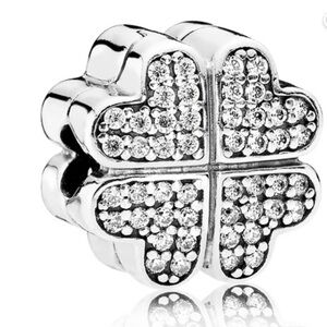 Pandora Petals Of Love Clear CZ Sparkly Flower Heart Rare Retired Clip Charm